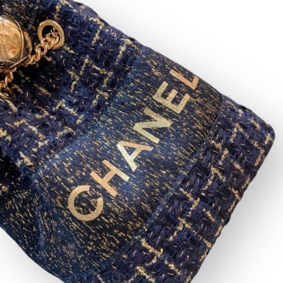 CHANEL Two Way Carry Bucket Bag With Original Box - Picture 4 of 10